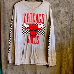NWT Chicago bulls long sleeve T